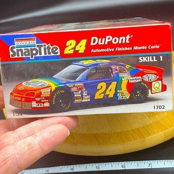 COPY - NIOB #24 1:32 scale model Monte Carlo car as driven by Jeff Gordon - Picture 3 of 8